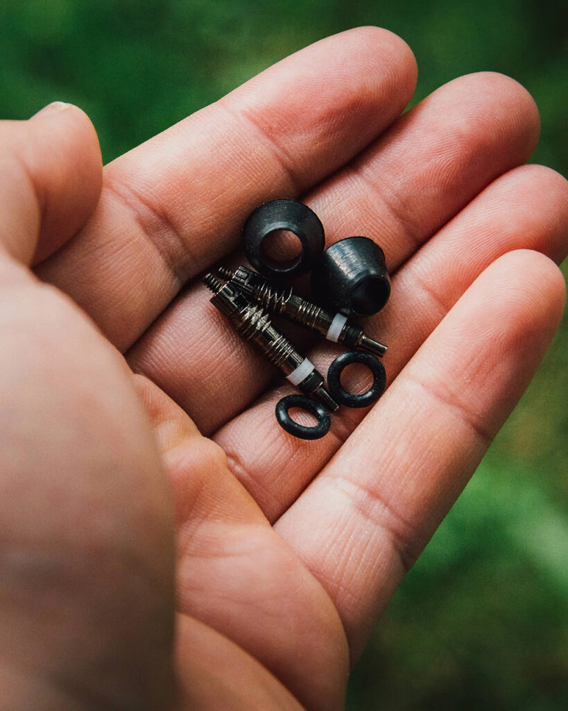 Peatys-Tubeless-Valve-Service-Kit-images-1-819x1024