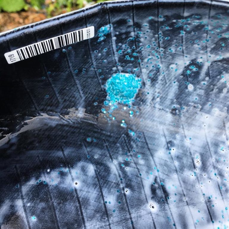 Glitter-clotting-hole-768x768