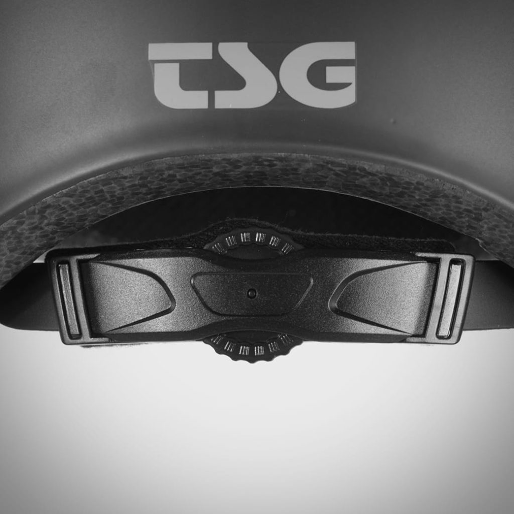 TSGのヘルメットダイヤル