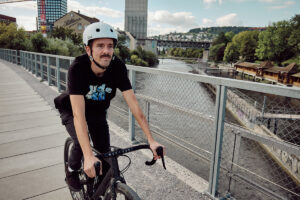 meta_satin-white_DSCF5789-300x200