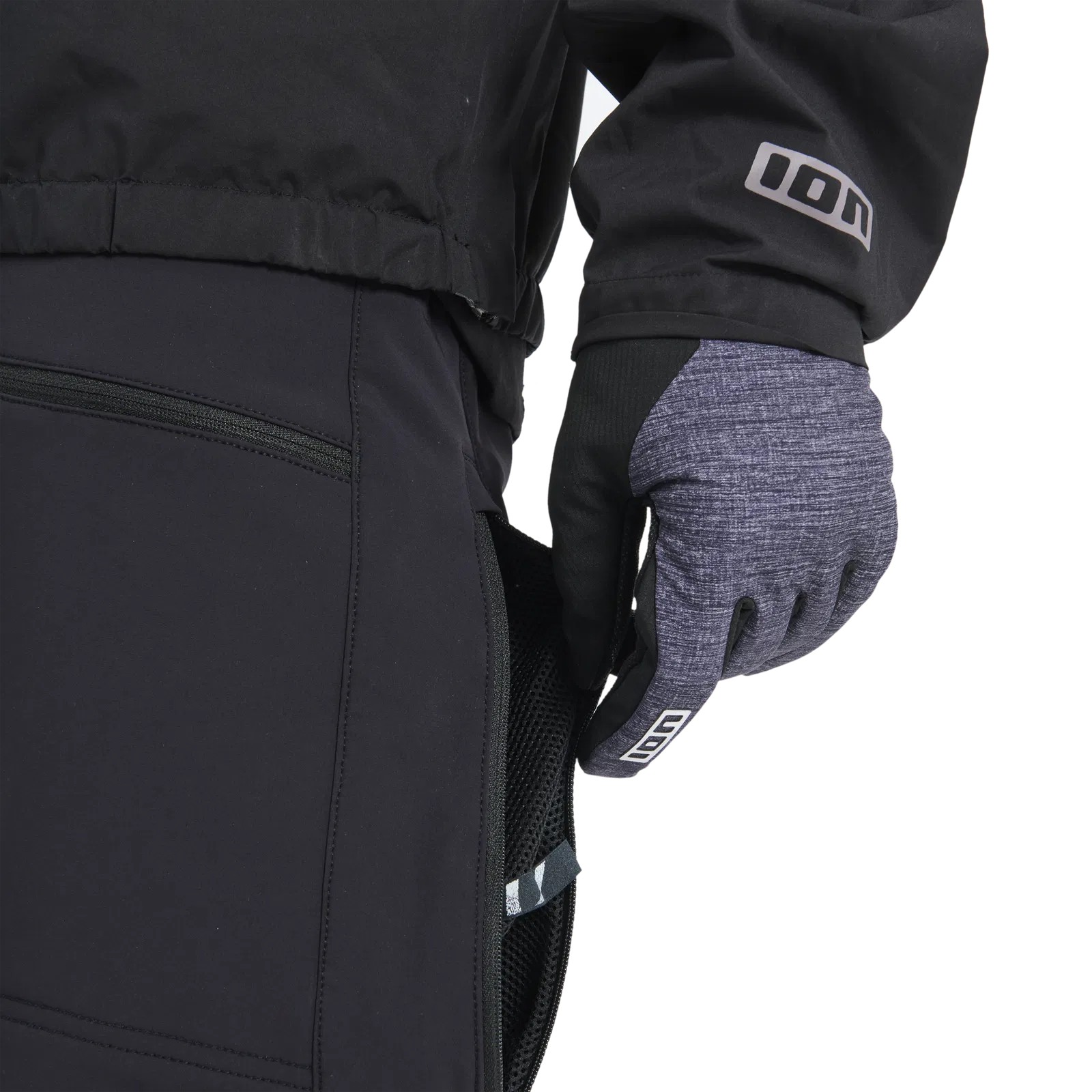 47232-5180_IOB-Bike_Pants_Shelter_2L_Softshell_men_01_900_black_vent