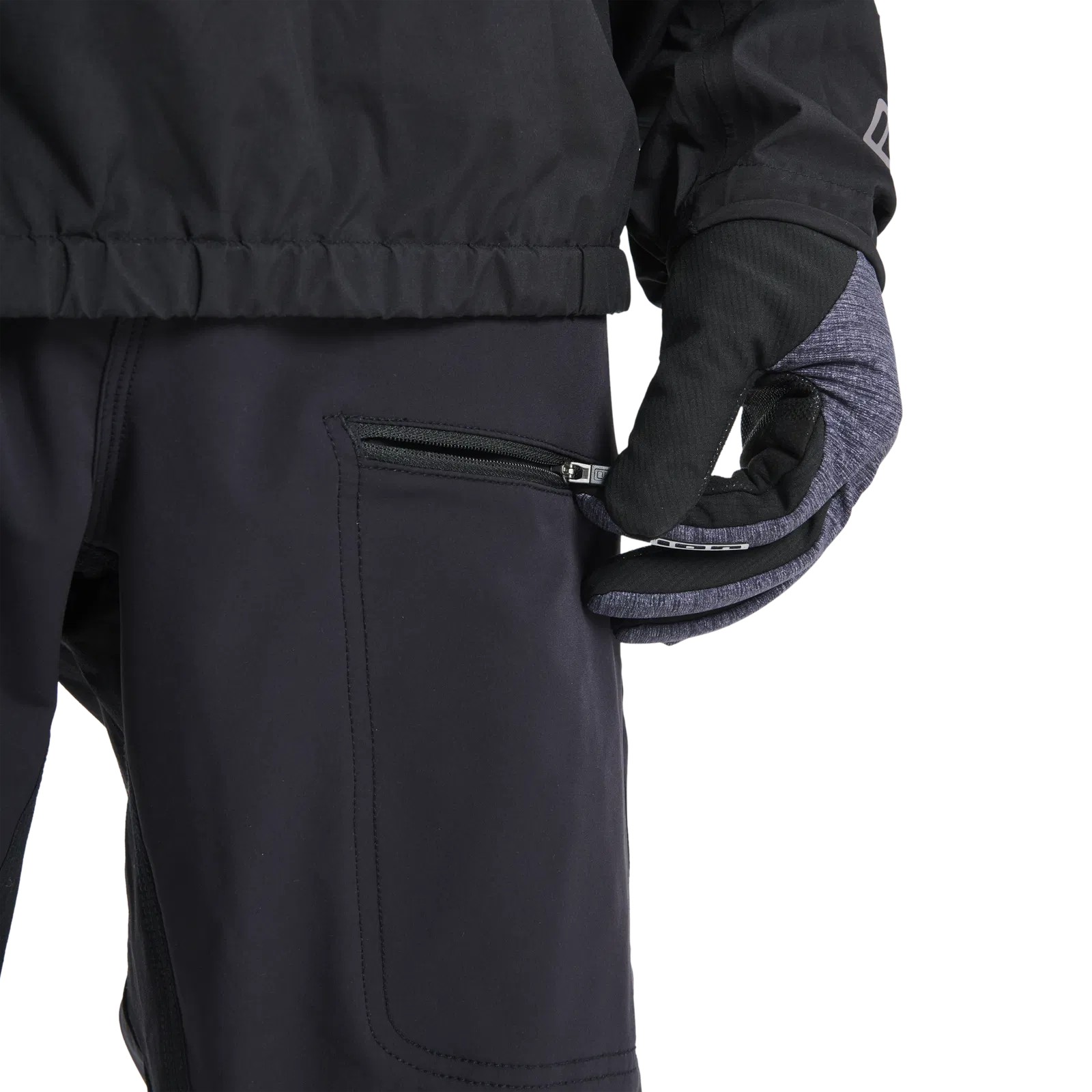47232-5180_IOB-Bike_Pants_Shelter_2L_Softshell_men_01_900_black_zippocket