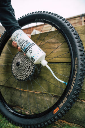 Peatys-Holeshot-sealant-inuse-6-300x450