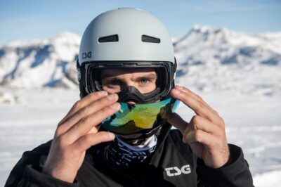 196510_102_goggle-two_solid-black_TSGWinter_AMMANN_20211122-120-x1000