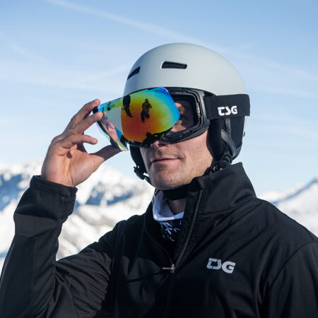 196510_102_goggle-two_solid-black_TSGWinter_AMMANN_20211122-122-450x450