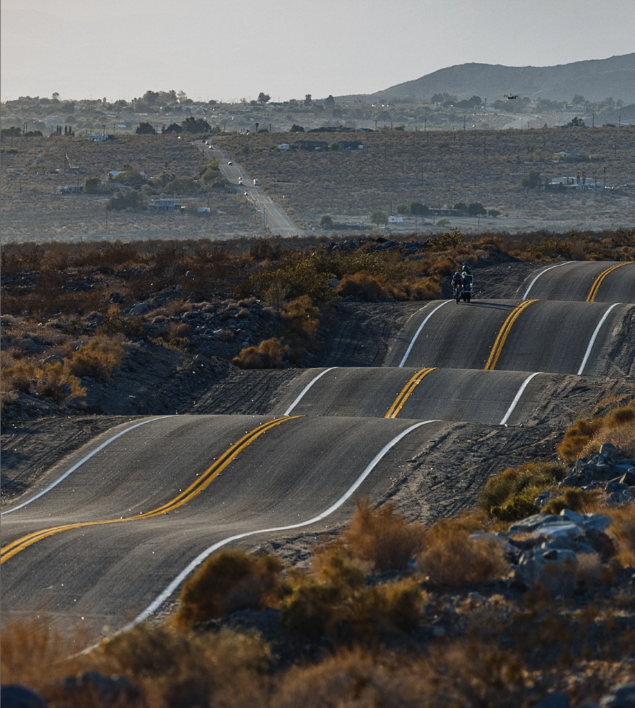 Turbulent_Aero_Minibook_mock04-919x1024