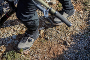 NW-Bike_Kingrock_Plus_GTX_Action-4-300x200