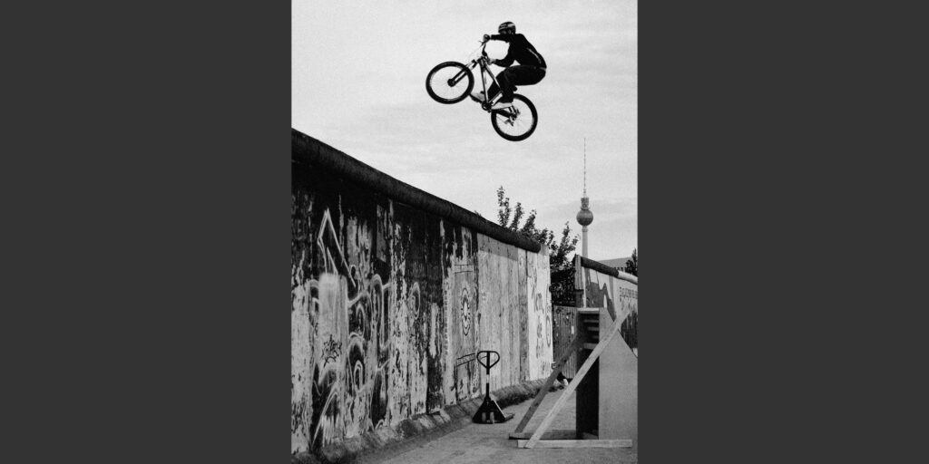 2005_tsg-history_mtb_timo-pritzel_berlin-wall-1024x512
