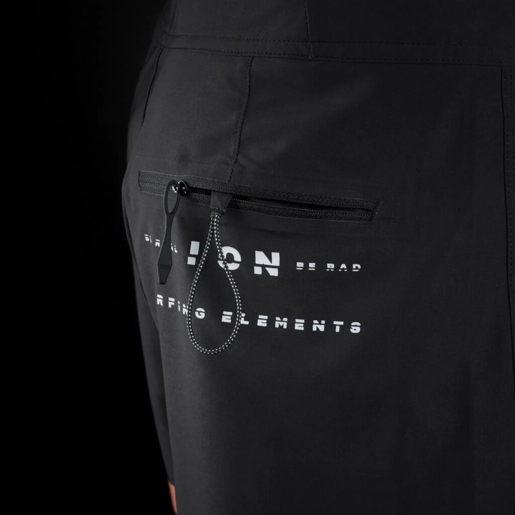 Back_zip_pocket_Boardshort_Slade_SS22_long_ION-1024x1024