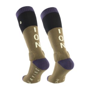 47220-5921_IOB-Shin_Pads_BD-Sock_unisex_02_602_dark-mud_back