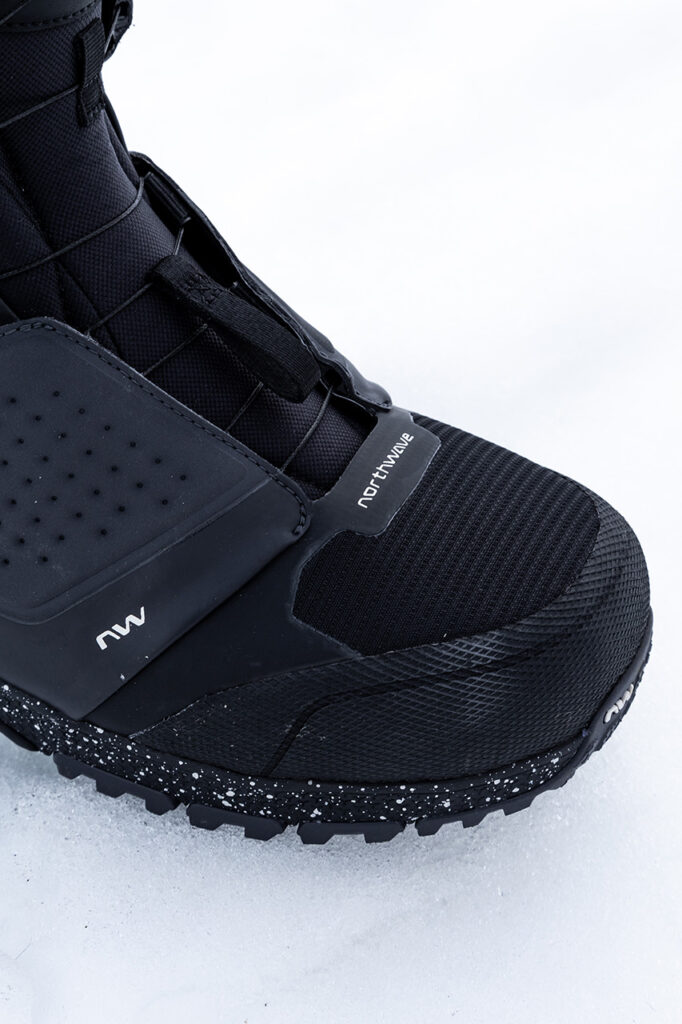 DOMAIN2SPIN_70250104_NW SNOW FW25-551