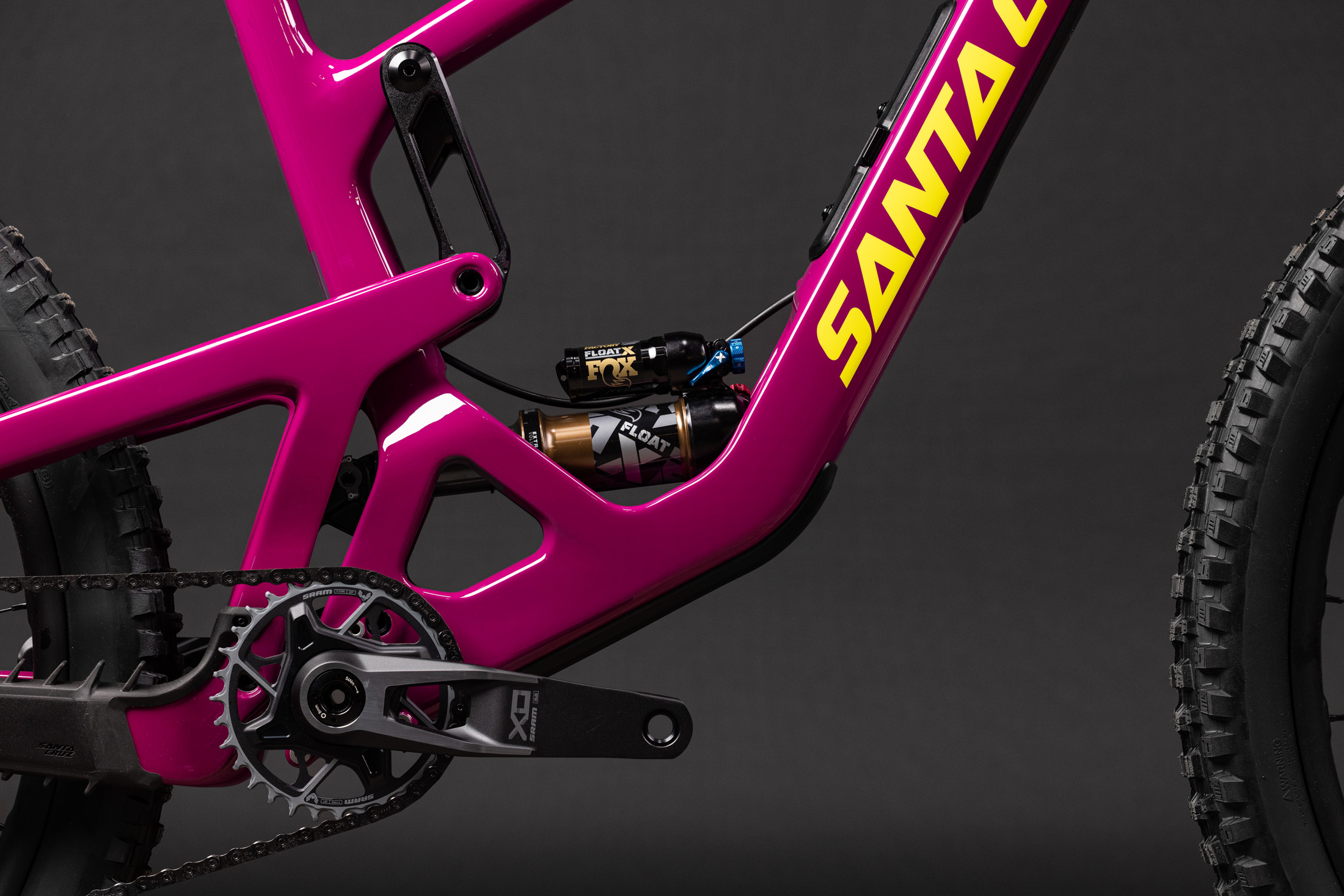 santa cruz bronson ccサイズM サンタクルーズ　ブロンソン 公式】Santa Cruz (サンタクルズ) Bronson 4 - 2022 - | Santa