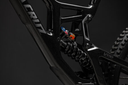 MY25_V10_Details_004-450x300