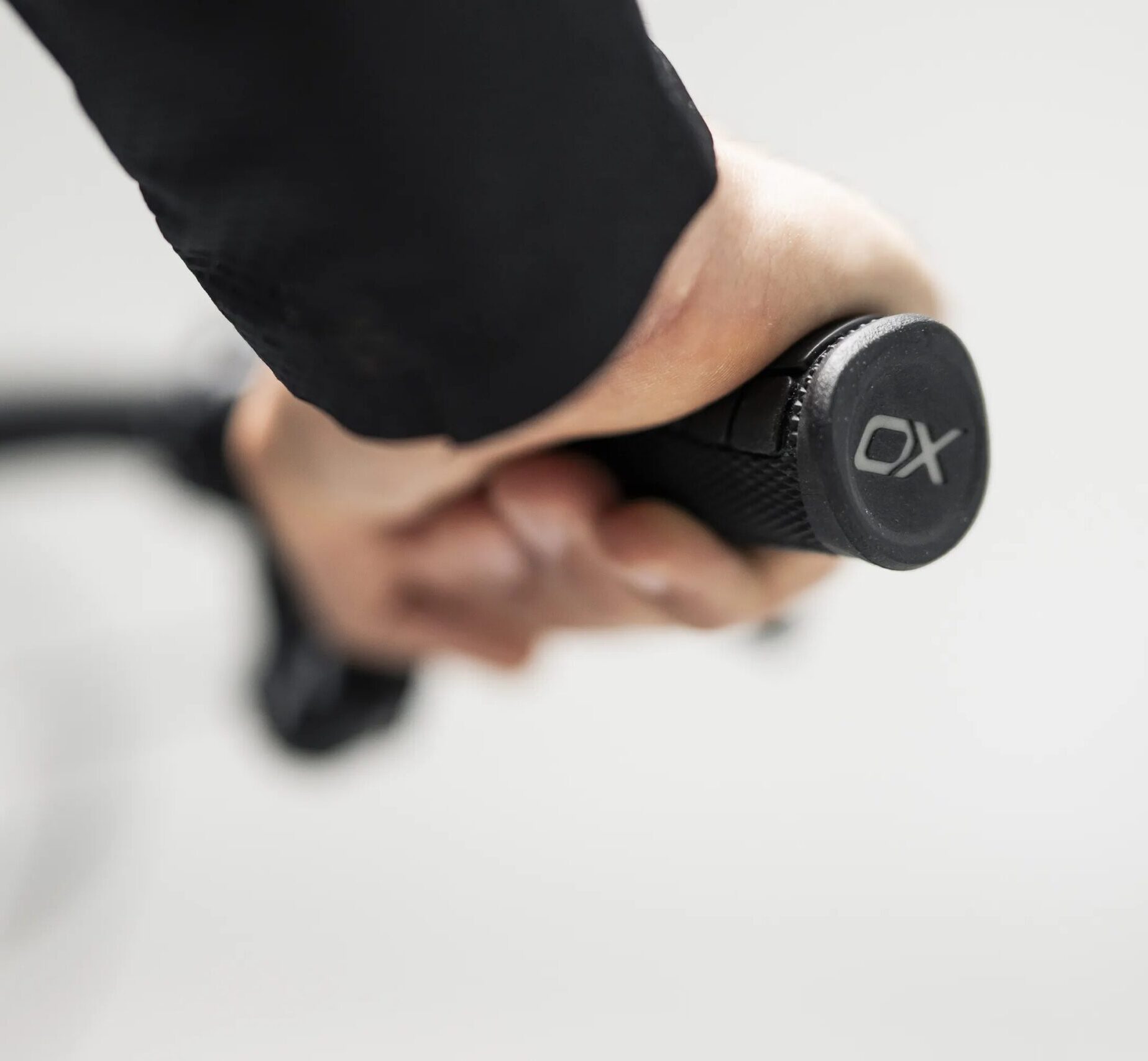 7OX-Pro-2.0_handgrip-scaled-e1776147181782