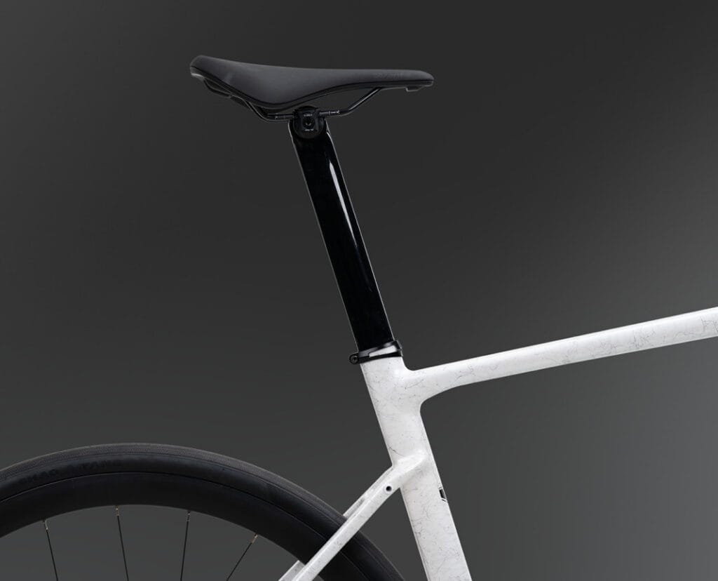 RS5-wavebreaker-f4