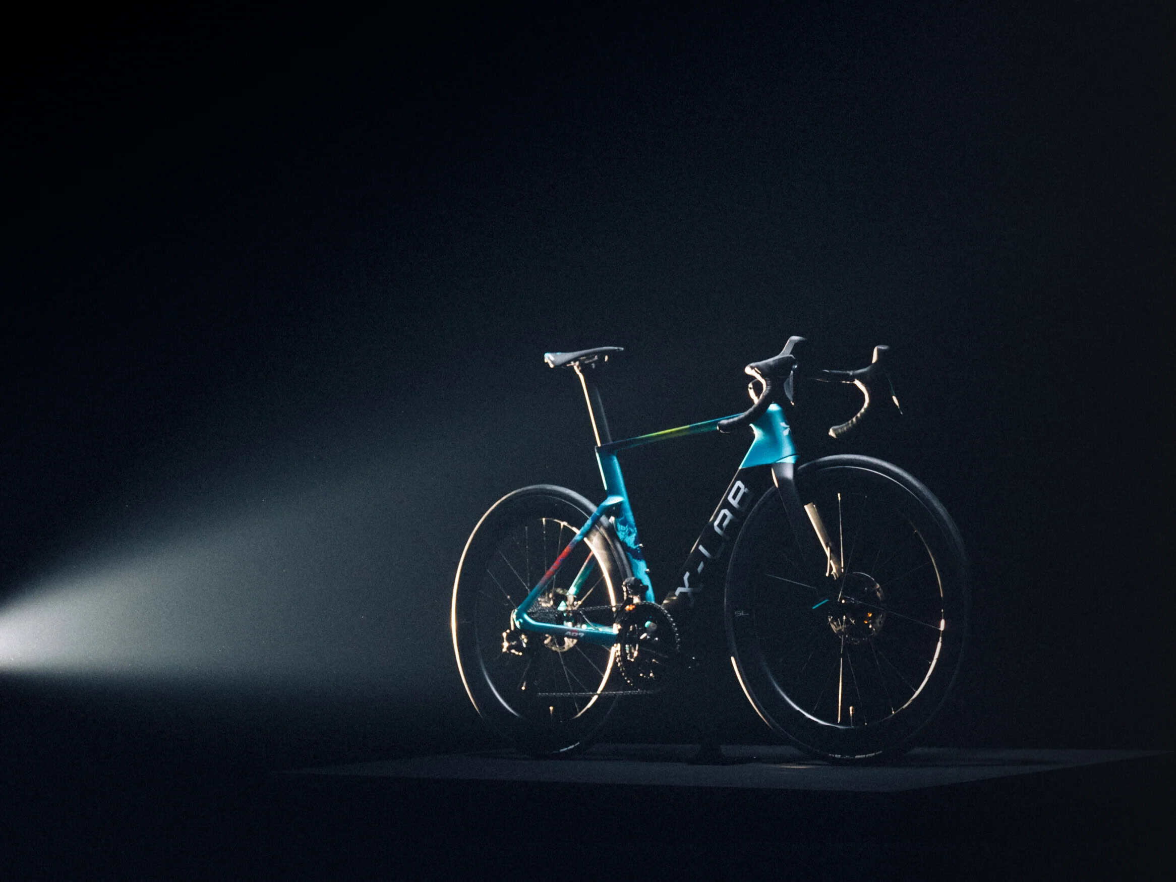 公式】日本初上陸、プレミアムロードバイクブランド「X-LAB