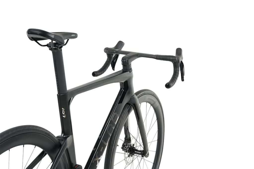 AD7-105-Di2-Branta-C45-SL_Black_X-LAB_2027_LAB00930-1024x683